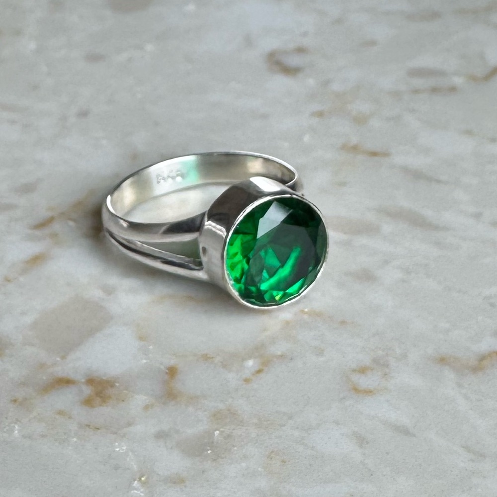 NWOT Sundance Mosshaven Ring, Chrome Diopside, Sterling Silver